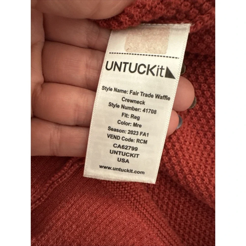 UNTUCKit Fair Trade Waffle Crewneck Men's‎ Sweater - Medium